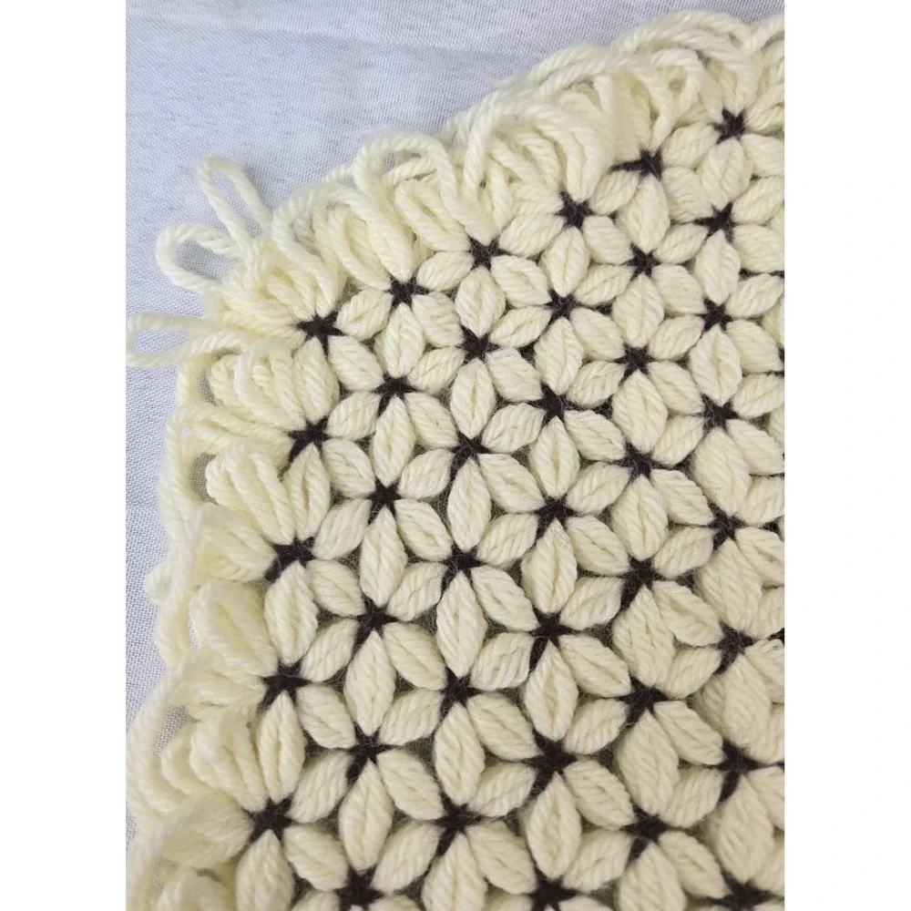 Vintage MCM Daisy Loom Yarn Placemats Hot Pads Trivets Set 5 Brown Cream Retro